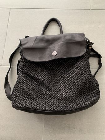 Schwarzer Lederrucksack, neuwertig, Top Zustand!