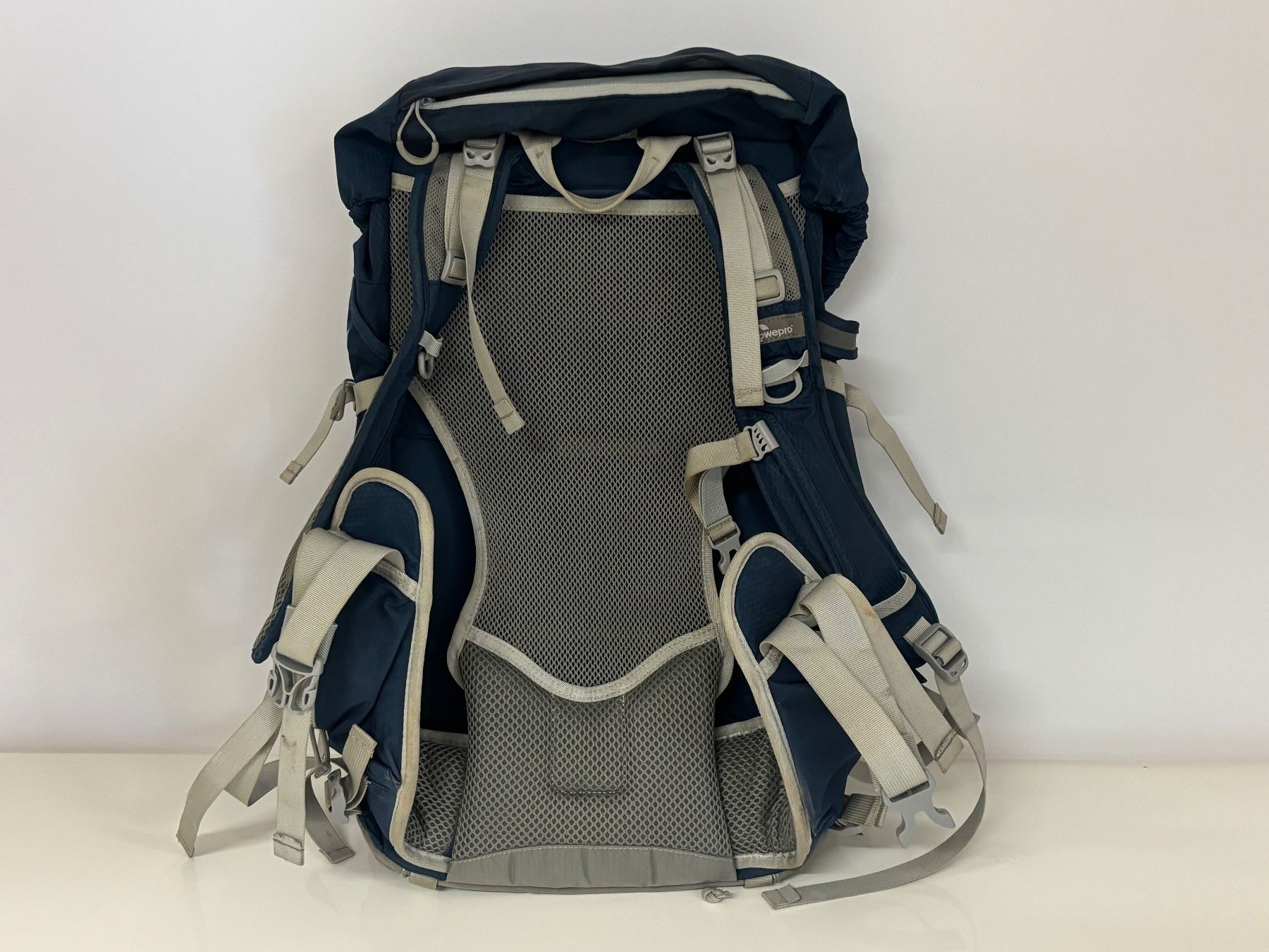 Lowepro Sacs à dos: Rucksack LowePro Dunkelblau – D'occasion à Wettingen par Wendemarket 1