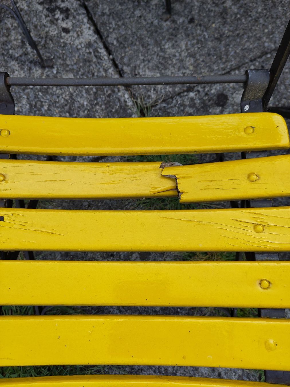 Stühle: Gartenstühle, Klappstühle – Defekt aus Solothurn von benf 3