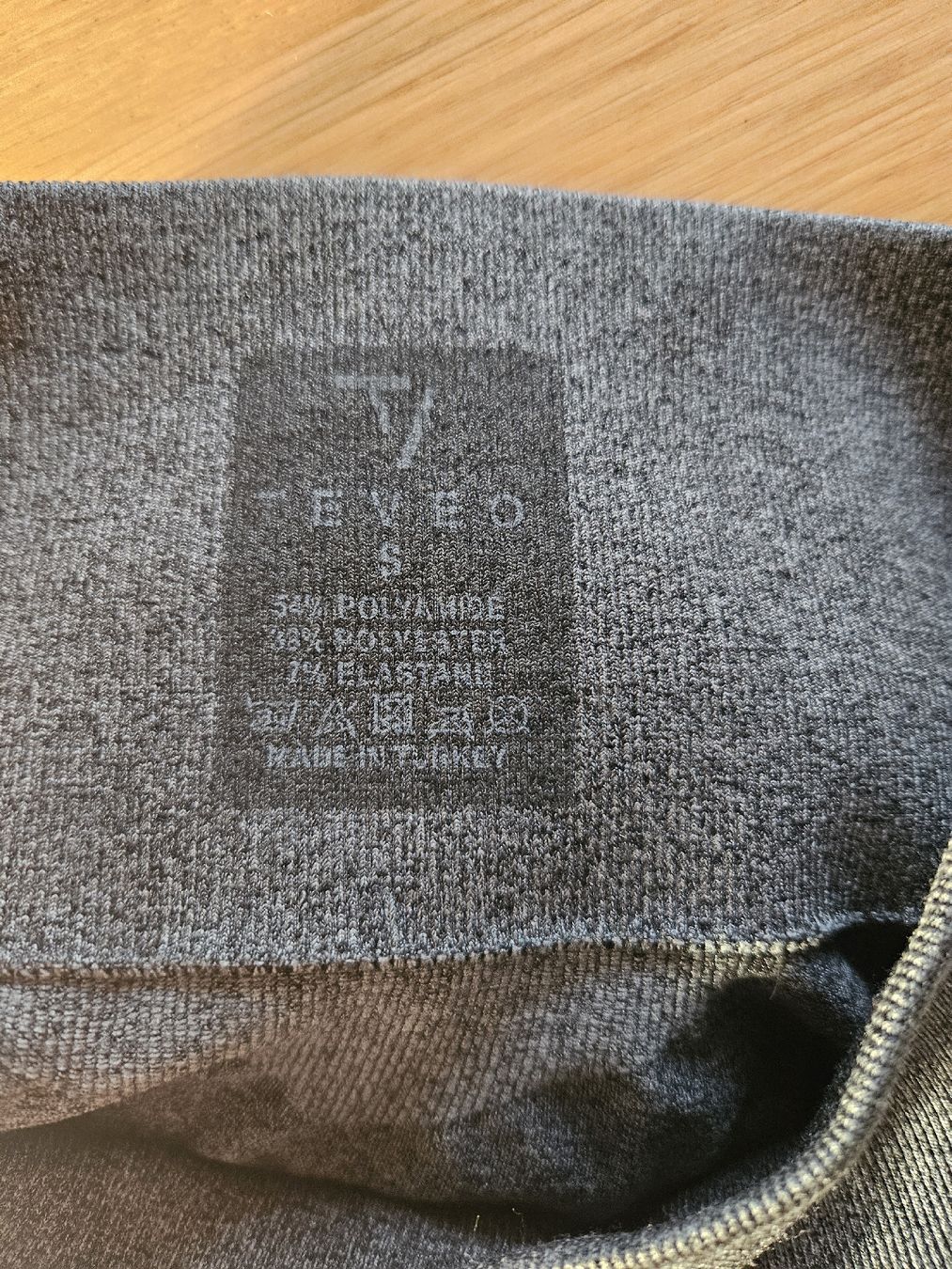 Teveo Leggings: TEVEO Scrunch Gr.S  – Nuovo (secondo la descrizione) da Dietlikon venduto da Sandlex 1