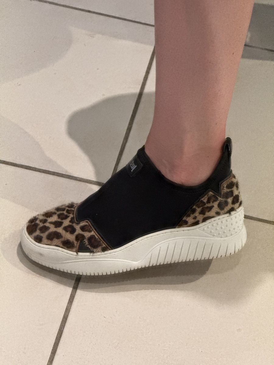 Roberto Cavalli Scarpe da donna: Just Cavalli Leopard Print Sneakers, Slip-on Style – Usato da Thalwil venduto da perulina 3