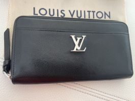 Portefeuille Louis Vuitton Lockme, superbe ! 💼🖤