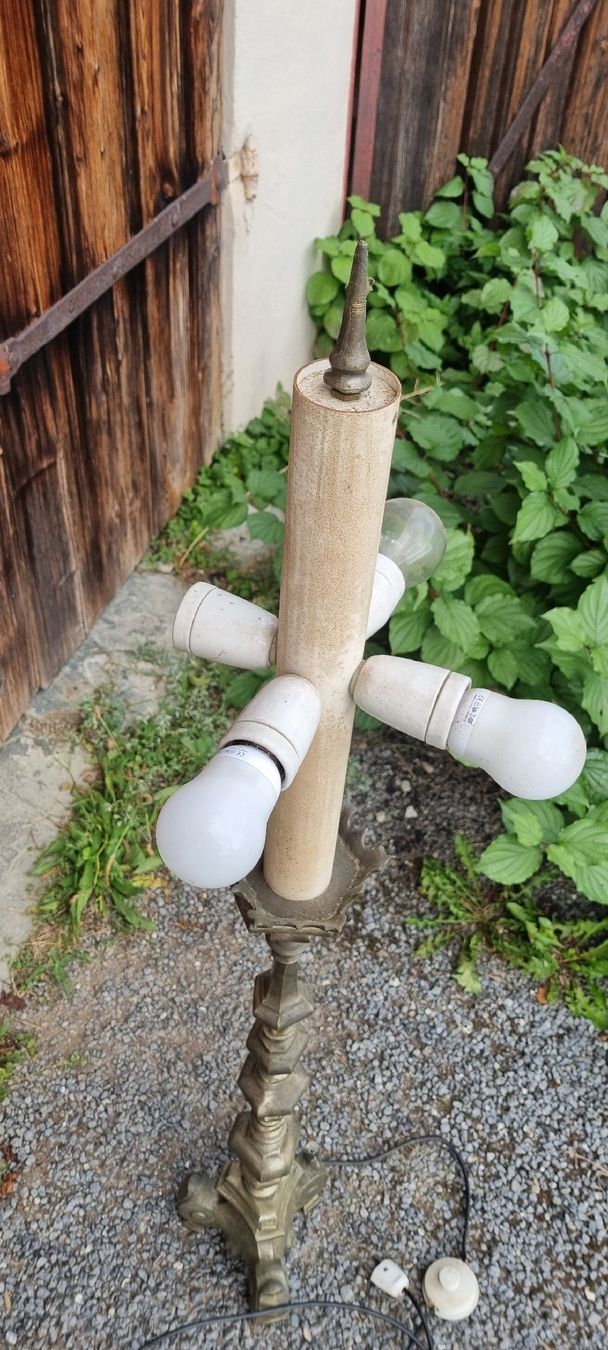 Lampade: antike Stehlampe – Usato da Wädenswil venduto da weihpos 3