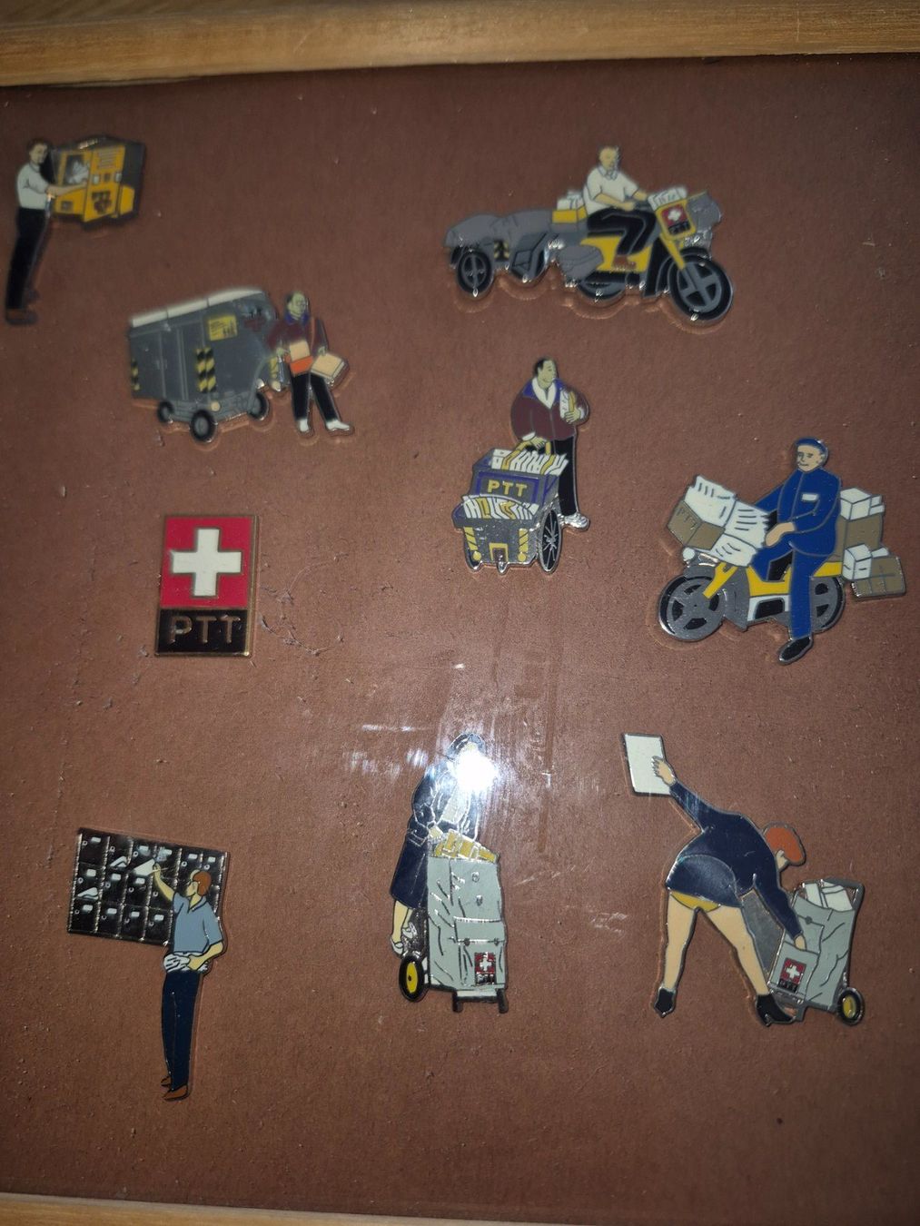 Placchette & Badge: Pin Div. PTT Post – Usato da Buttikon SZ venduto da sefa02 3