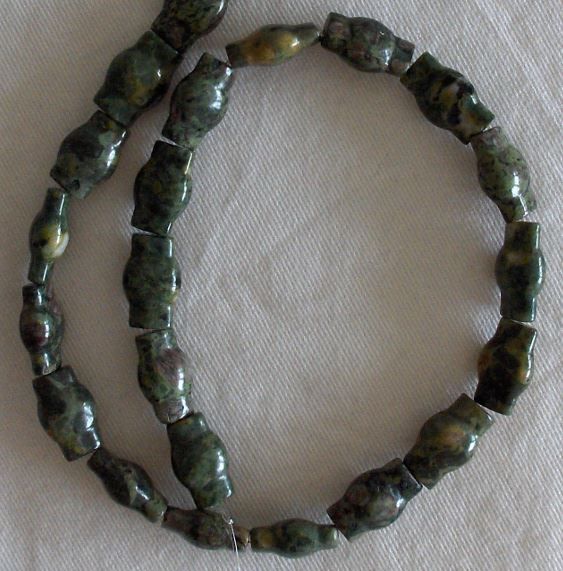 Edelsteine: Serpentin, ca. 16x10x7mm, Strang – Neu und originalverpackt aus Rümlang von 21f