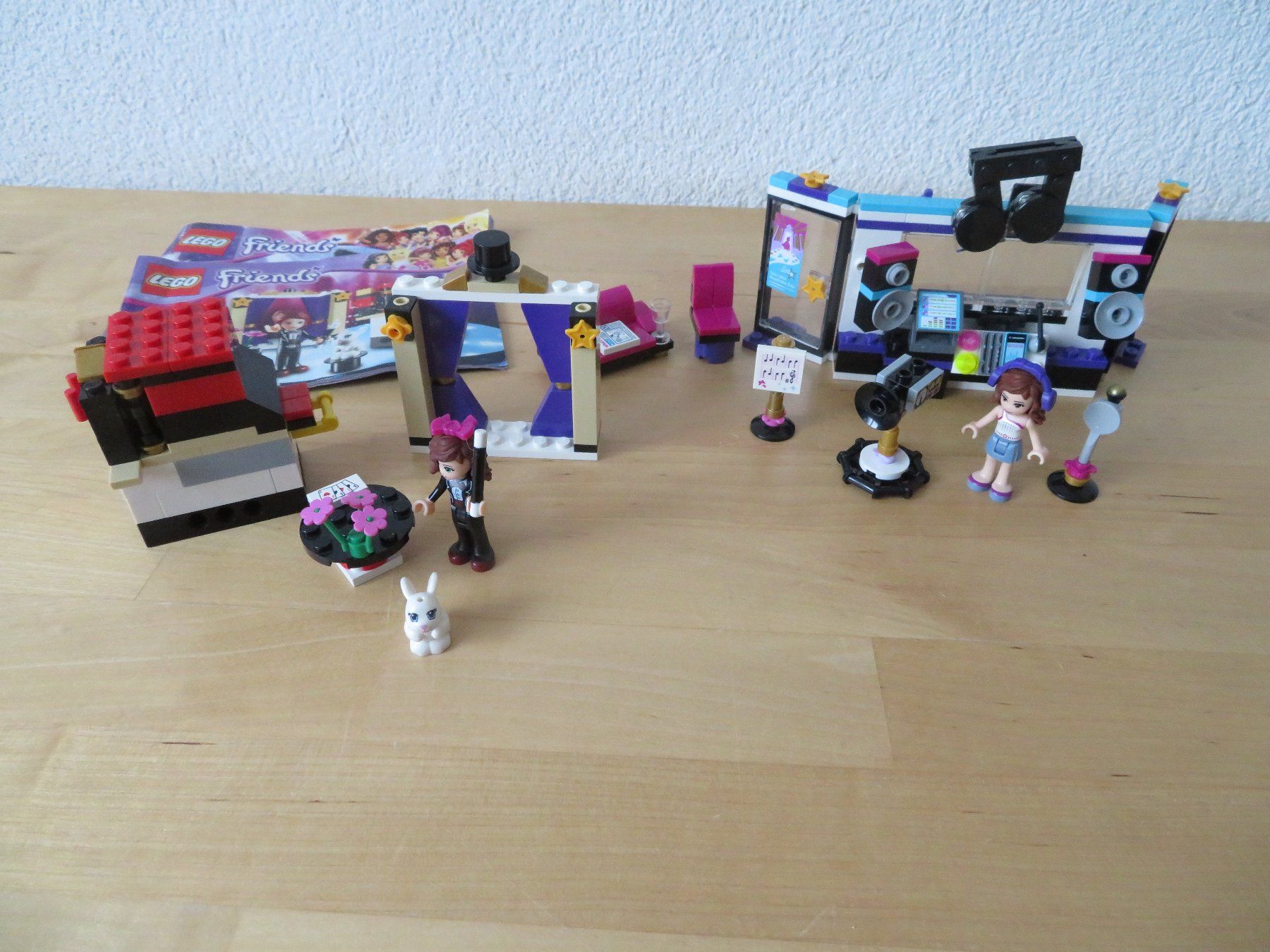 Lego Giocattoli: LEGO FRIENDS Sets 41001 + 41103 – Usato da Zürich venduto da piroma