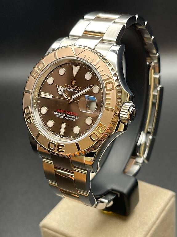 Rolex Orologi: Rolex Yacht-Master 40mm Ref. 126621 "Chocolate Dial" 2022 – Nuovo (secondo la descrizione) da Lugano venduto da luganotopwatches 2