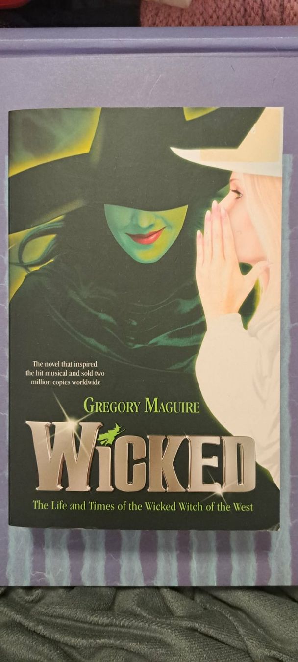 Bücher: Wicked – Gebraucht aus Waltenschwil von Catlady