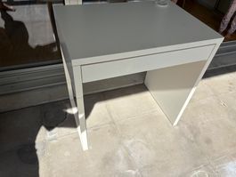 IKEA Schreibtisch