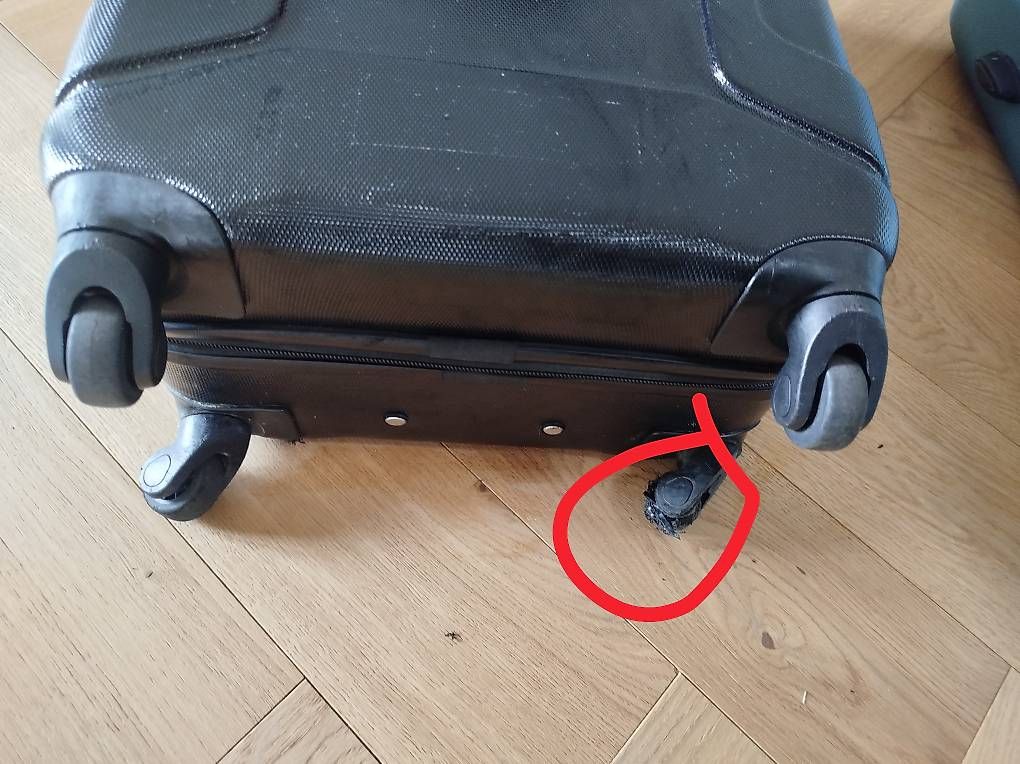 Valigie: Rollkoffer Reisekoffer Schalenkoffer schwarz – Usato da Ipsach venduto da klicklaut