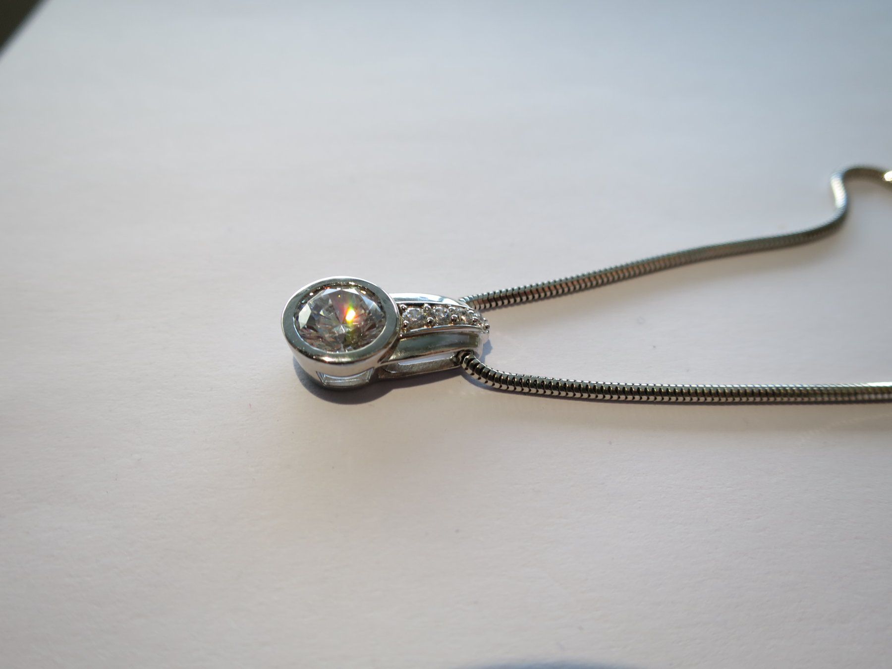 Colliers: Schöne Kette mit Anhänger SILBER – D'occasion à Thun par Chrabu 2