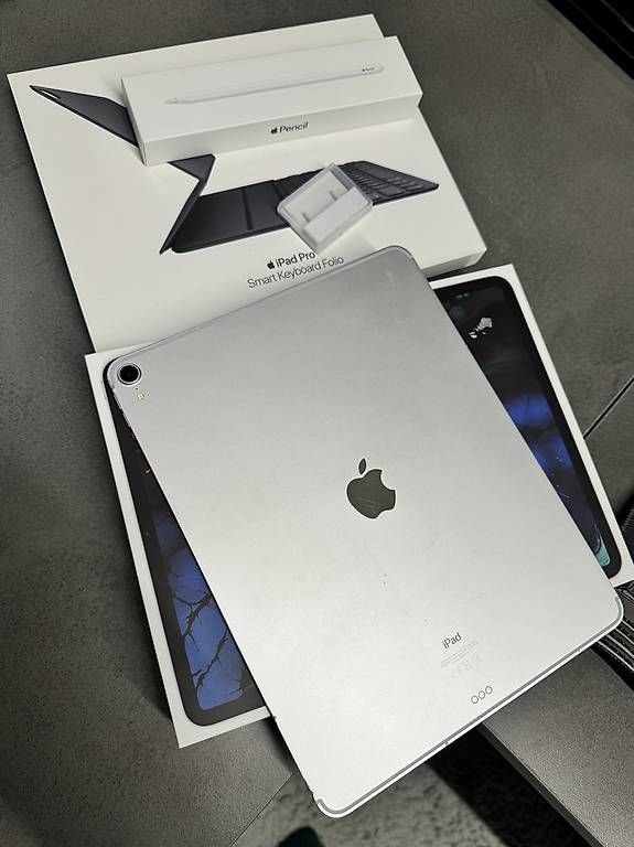Tablettes PC: Apple IPad Pro 12.9 / Keybord + ApplePencil – D'occasion à Möriken AG par E60Veni 2