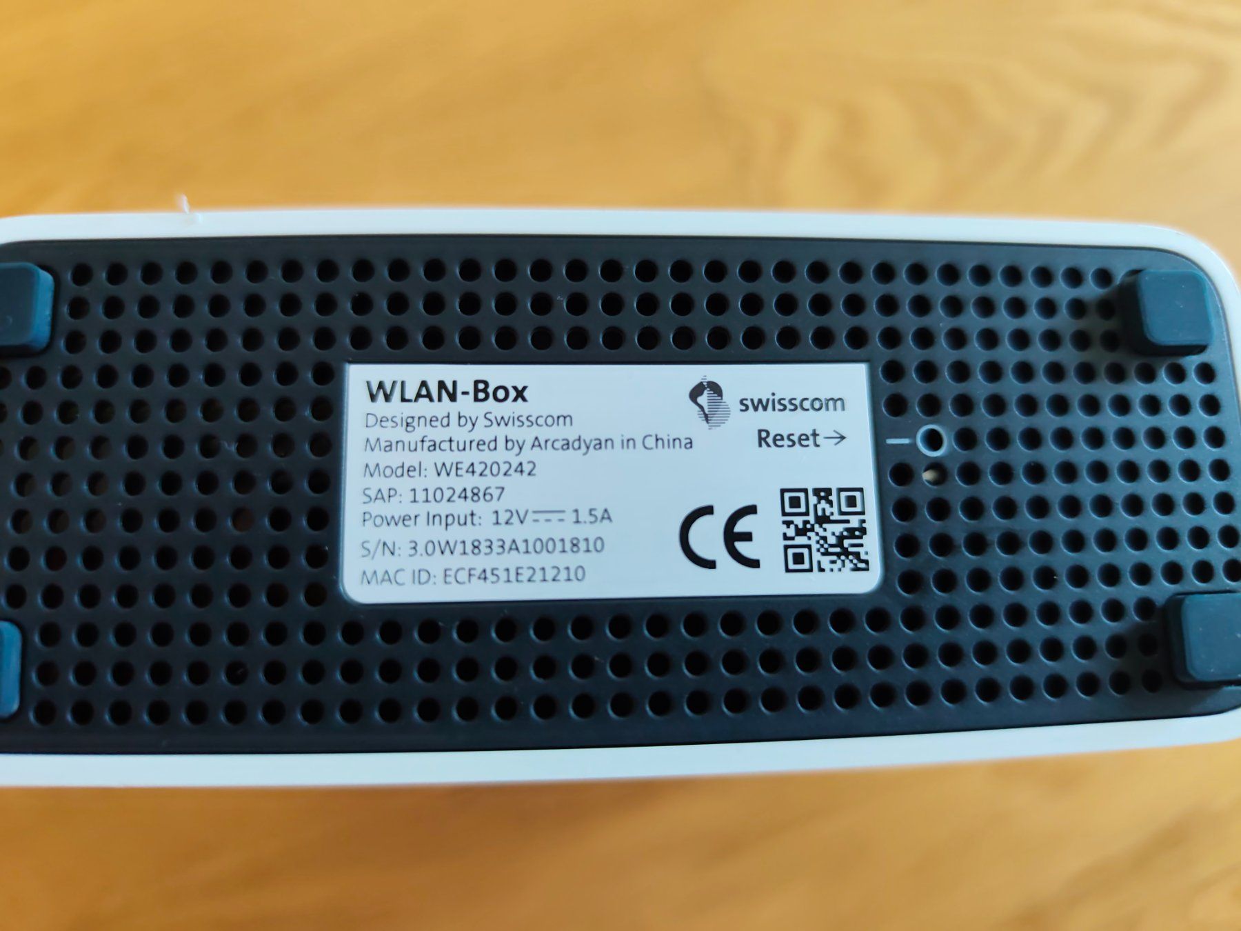 Swisscom Modems & Router: Perfektes Swisscom Set - Internet Box 5 pro + WLAN Box – Gebraucht aus Berikon von Bulle 2