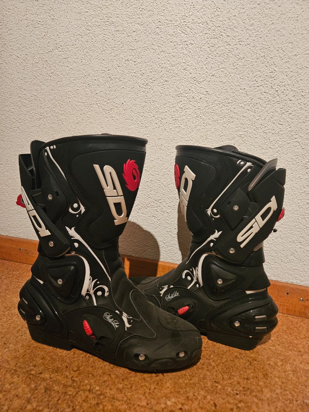 SIDI Chaussures femmes: Motorradstiefel – D'occasion à Hellbühl par Chaki7
