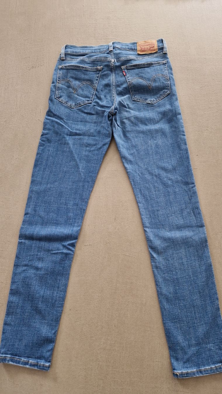 Levi's Jeans: Levis, Boyfriend, Gr. 26 – Gebraucht aus Gachnang von Breiser 1