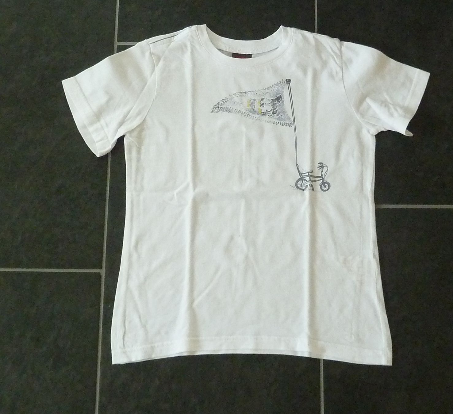 Esprit Camicie, T-shirt & Polo: Gr. 116/122 T-Shirt von Esprit – Usato da Wagenhausen venduto da M.Sieg
