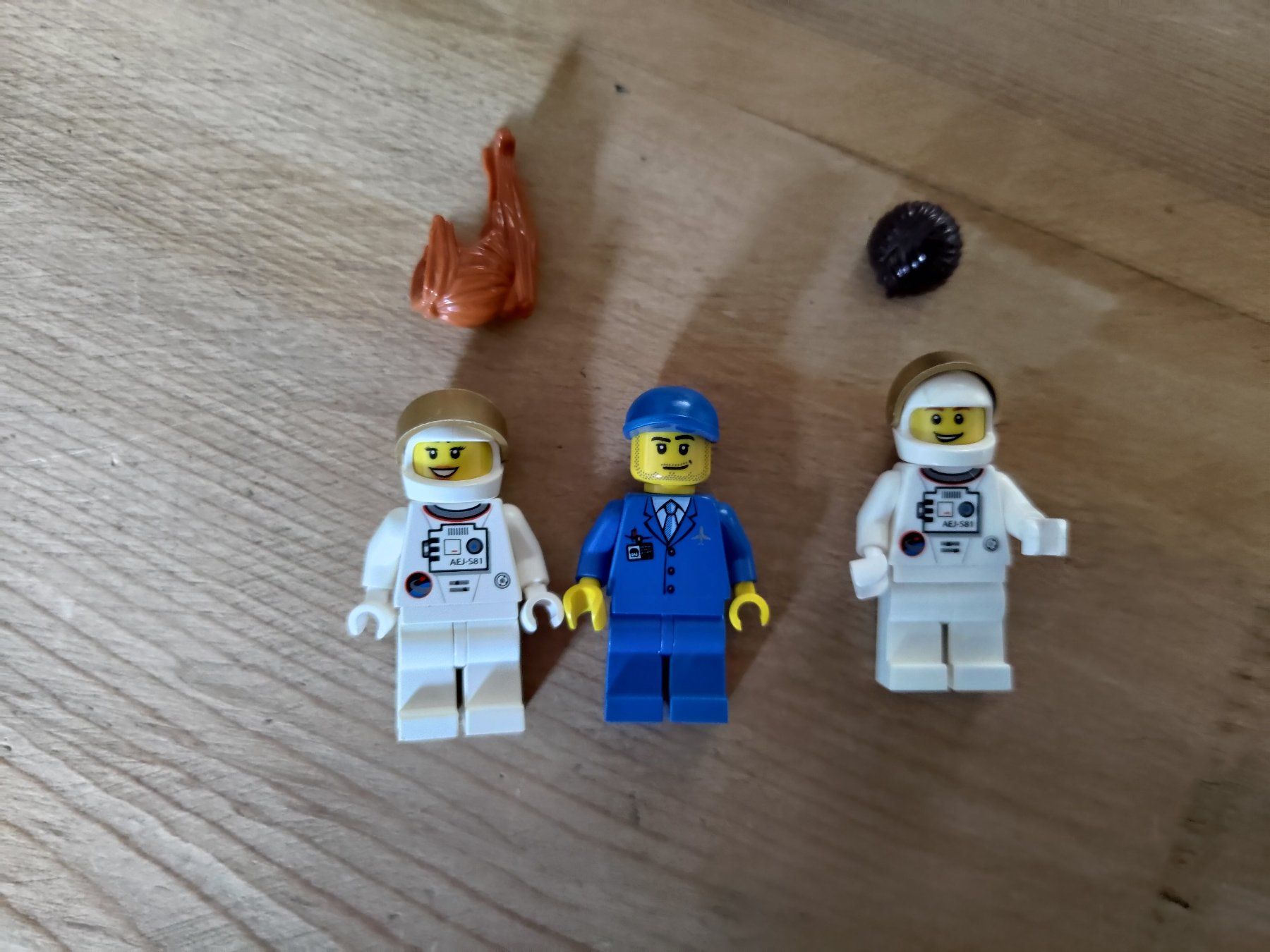 Lego Giocattoli: LEGO Space Shuttle 10231 – Usato da Nänikon venduto da Chutimon 5