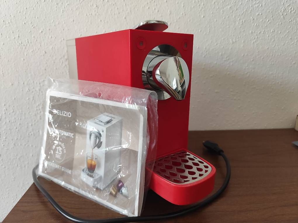 Delizio Macchine per caffè & Macchine per espresso: DELIZIO UNA AUTOMATIC / CHERRY RED / Quickstart Guide – Usato da Thayngen venduto da sch_nd7r