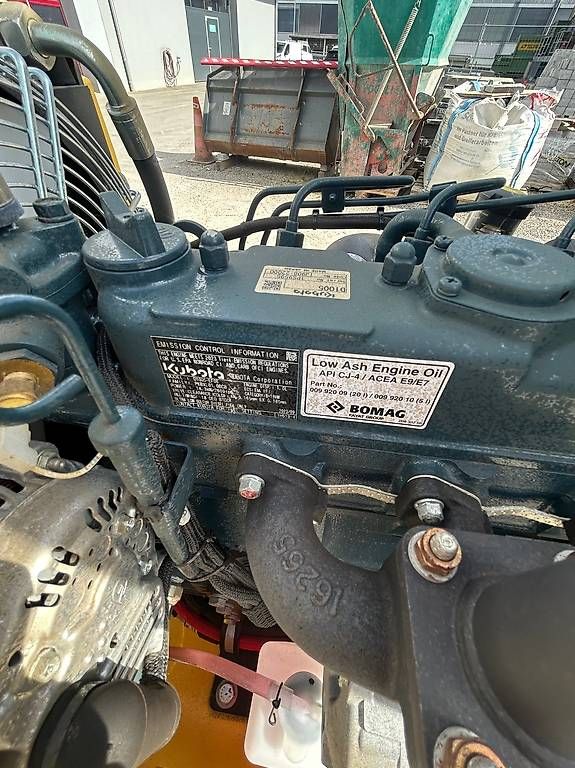 Bomag Tutte le macchine: Grabenwalze BOMAG BMP 8500 - Rammax - Walze – Usato da Grüningen venduto da Werk89.zuerich 3