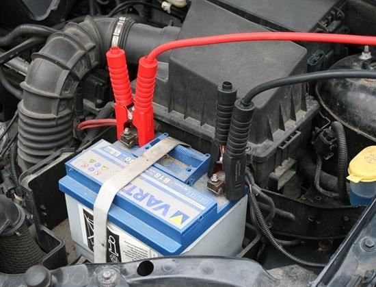 Cavi: Kfz-Starthilfekabel 200 A – Nuovo e nell'imballaggio originale da Giubiasco venduto da softmail 3