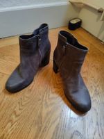 Geox leather booties tan taupe greige new 40