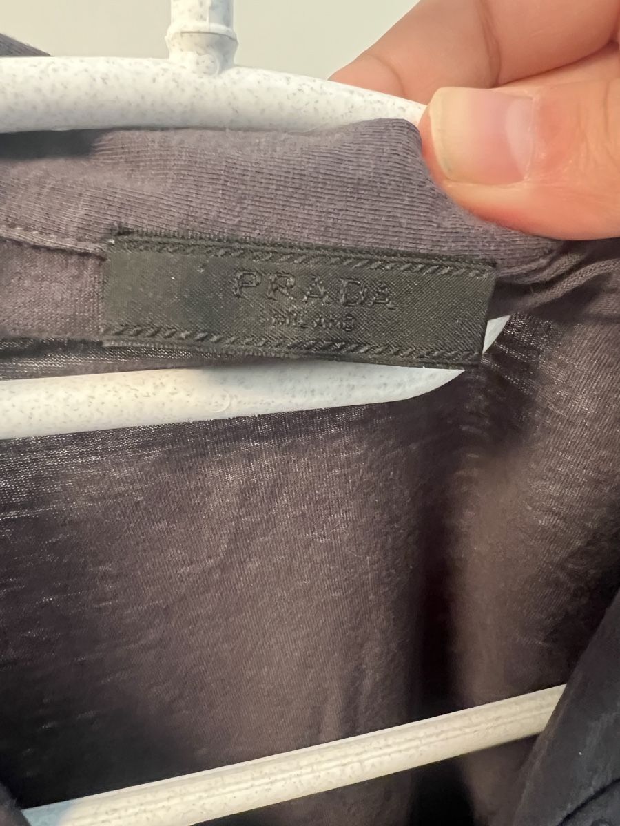 Prada Magliette Polo: Polo Prada – Usato da Châtel-St-Denis venduto da Calou1820 1