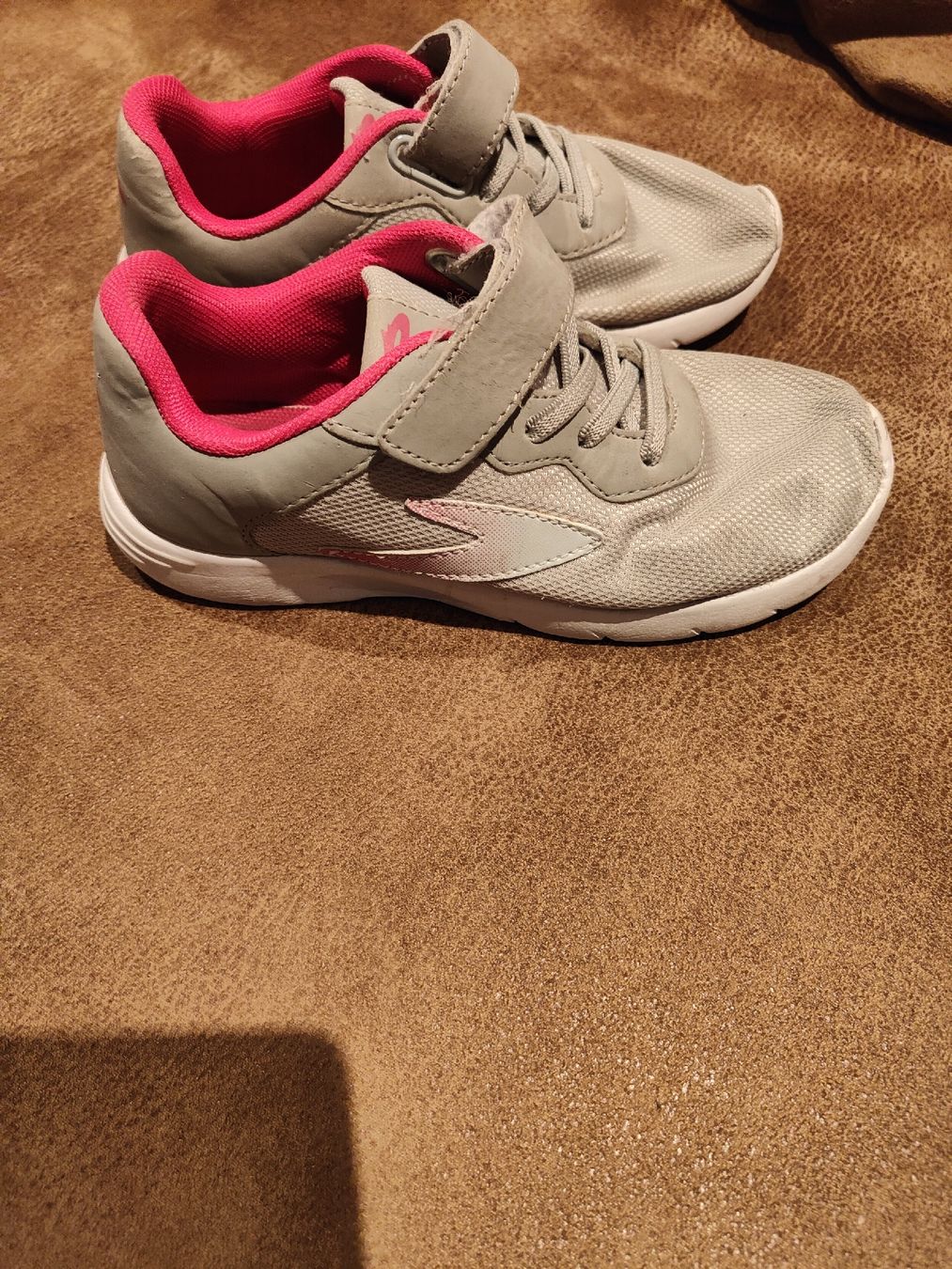 Scarpe per ragazze: Kinder Sneakers – Usato da Boswil venduto da Mige8912 3