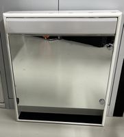 Spiegelschrank mit Licht und Steckdosen