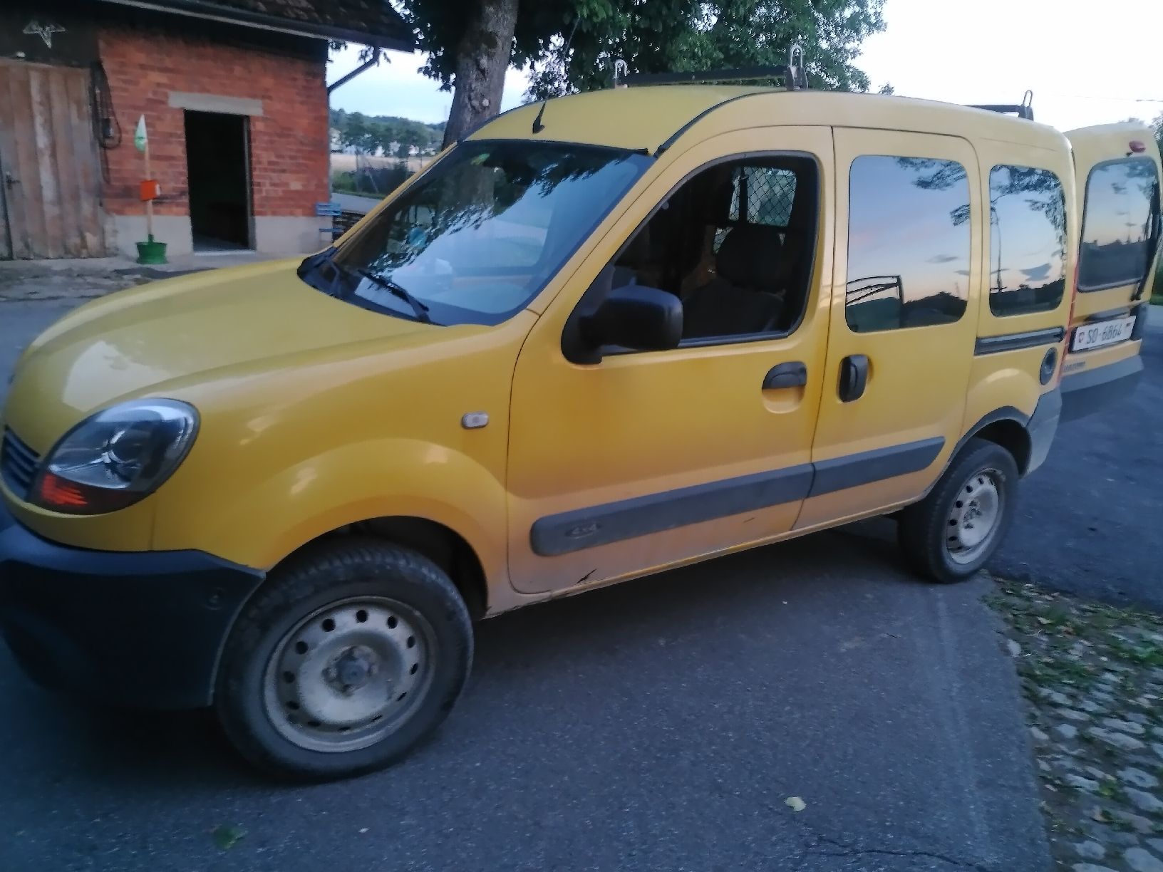 Renault Véhicules utilitaires: Renault kango 4 x 4 – D'occasion à Deitingen par RK68 1