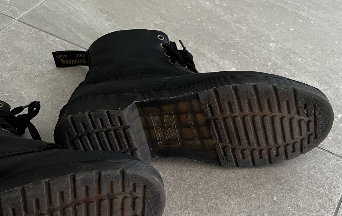 Dr. Martens Chaussures hommes: Original Dr. Martens Boots Gr. 44 – D'occasion à Ballwil par Bienenhonig1 5