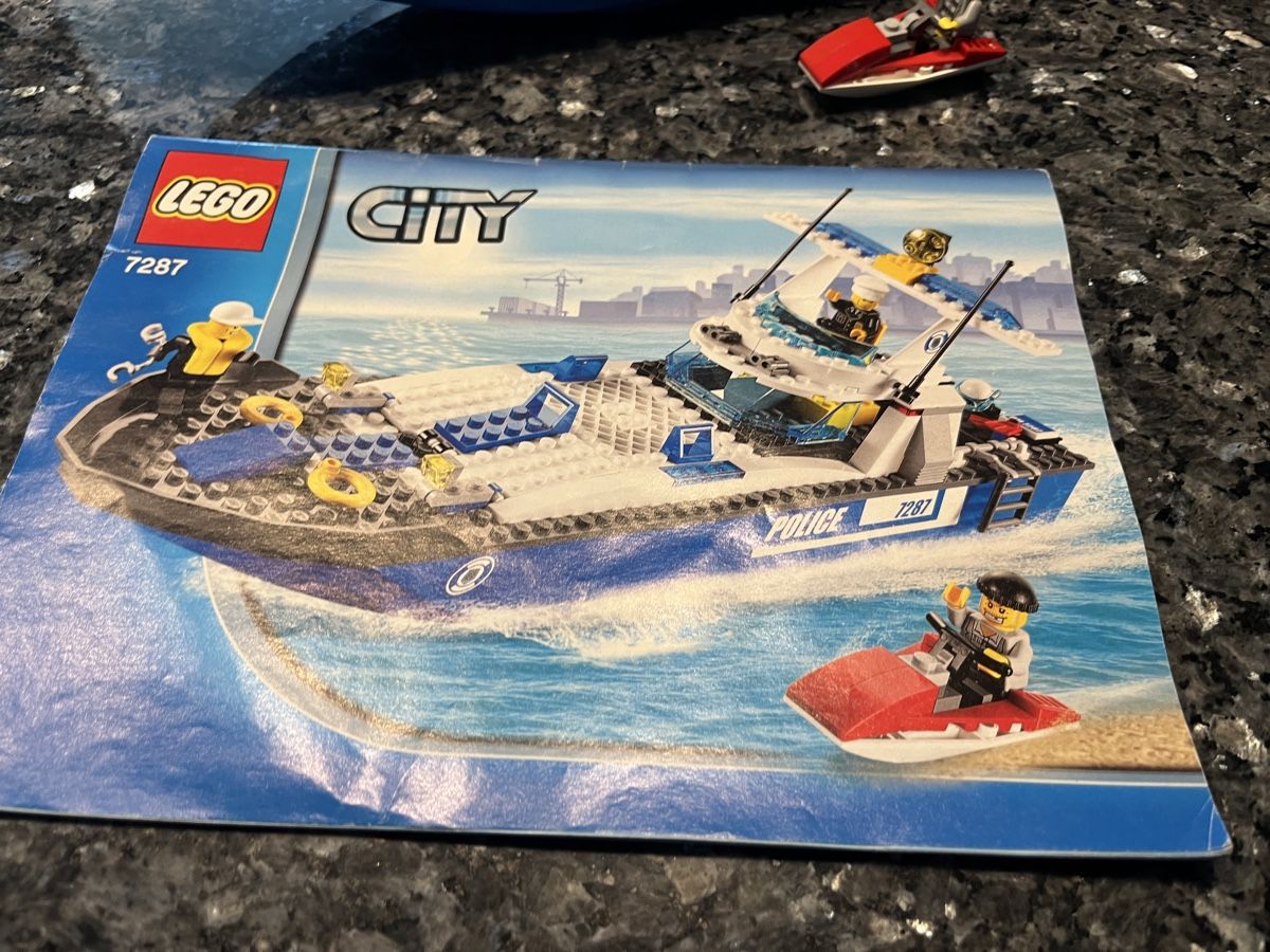 Lego Baukästen: Lego Polizei Schiff komplett. – Gebraucht aus embrach von kialle 1