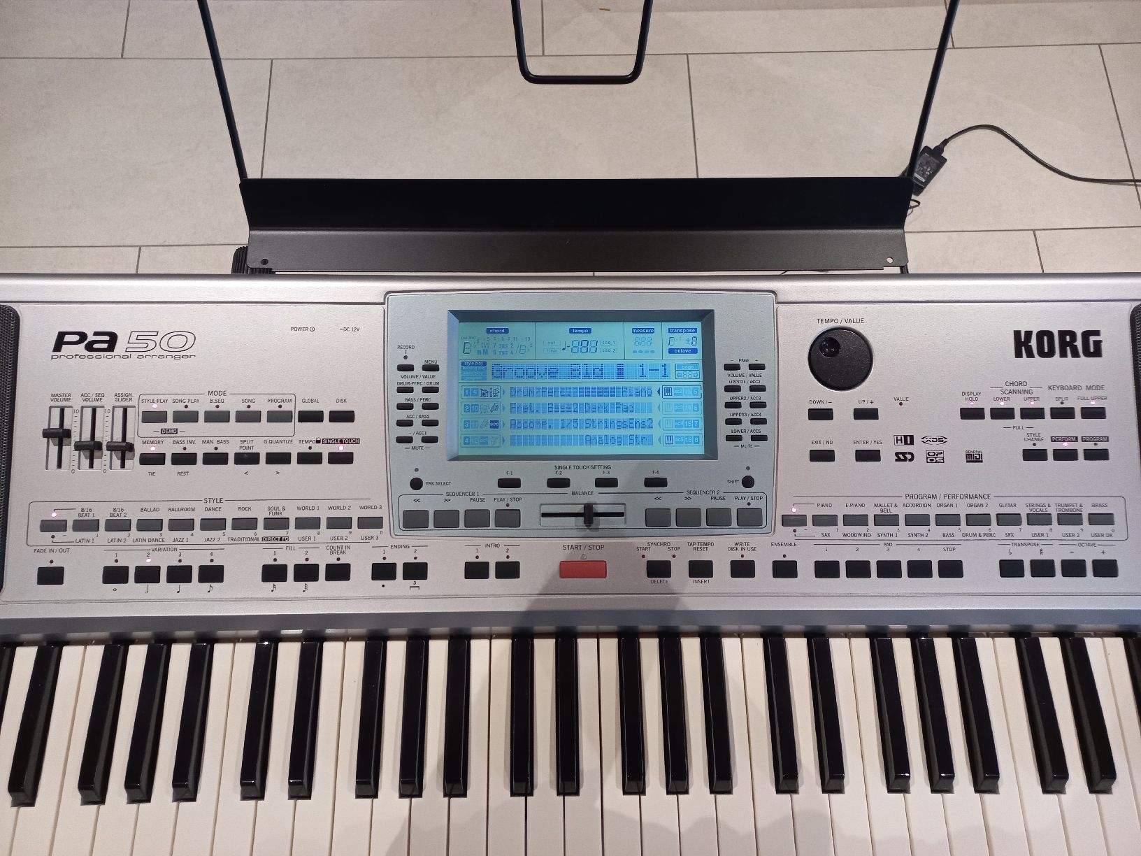 Korg Strumenti musicali: KORG PA50 – Usato da Frutigen venduto da samuele80 3