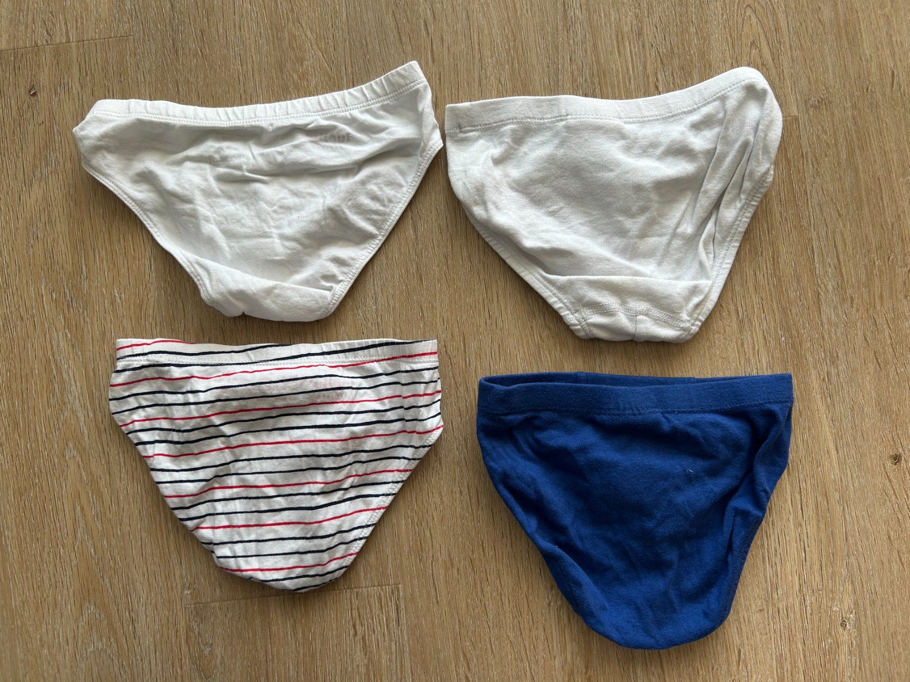 Unterwäsche: 4 Unterhosen Grösse 110/116 – Gebraucht aus Zumikon von meter03 1