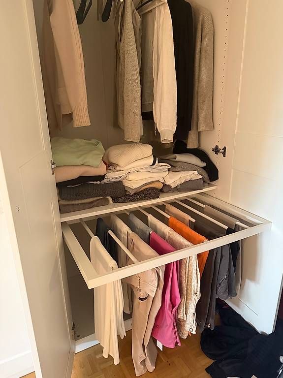 Armadi: Neuwertiger IKEA PAX Schrank  – Usato da Schlieren venduto da sheila000 2