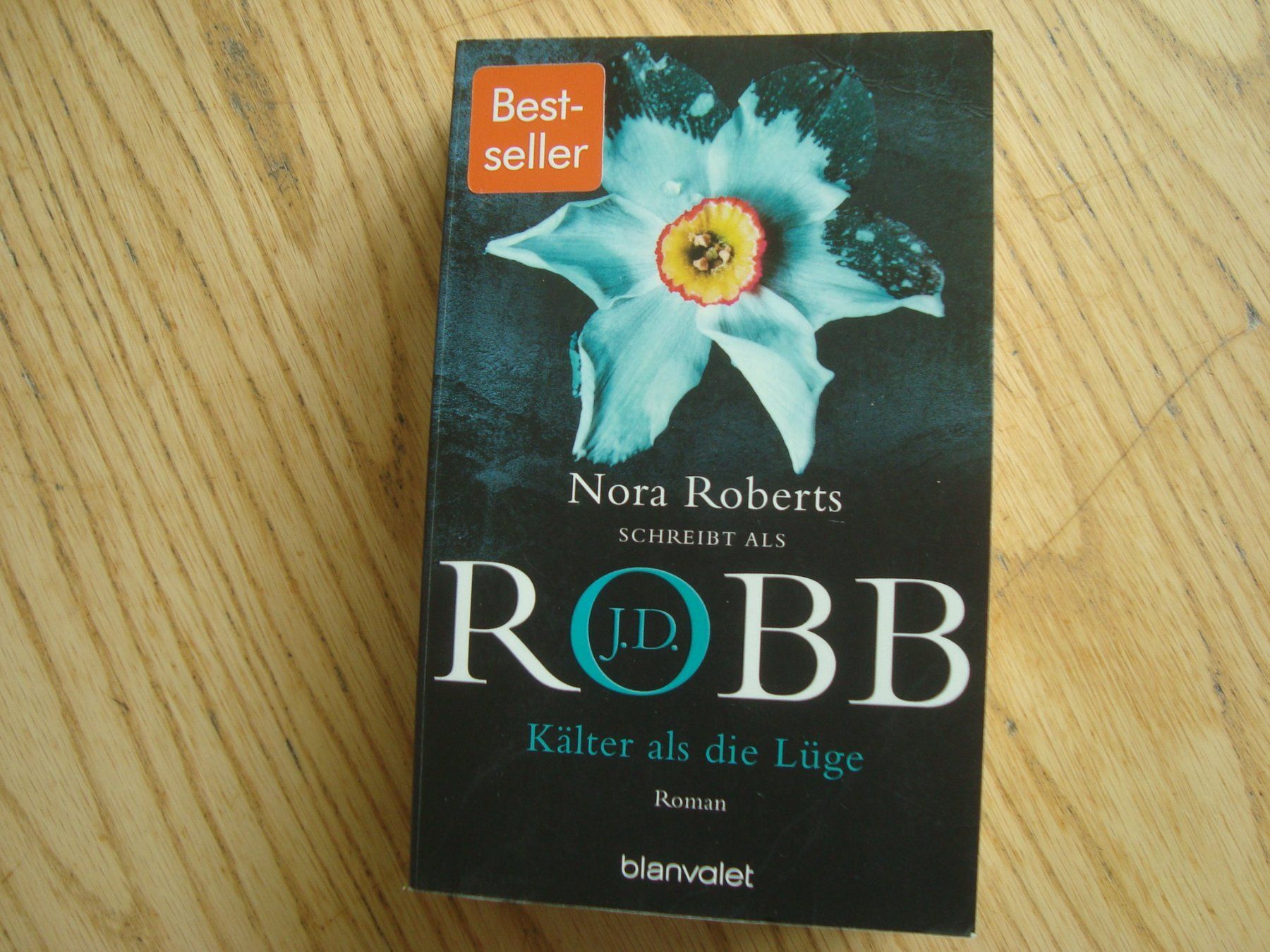 Libri: J.D. ROBB (3 Bücher) – Usato da Aesch LU venduto da wysshan 1
