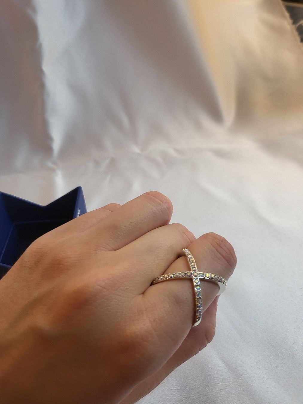 Bagues: Ring mit Swarovski Elementen – D'occasion à Hellbühl par d.d.d.125 1