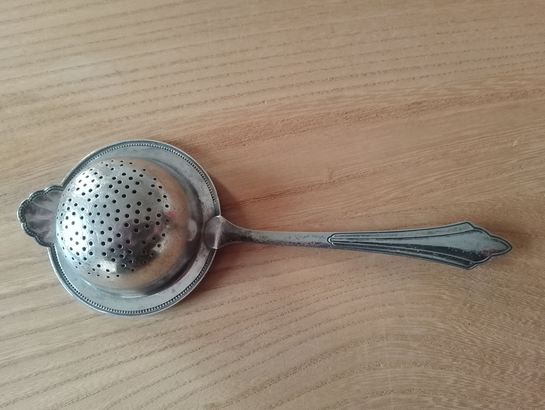 Elettrodomestici da cucina: Superschönes Teesieb versilbert, Fächermuster – Usato da Luzern venduto da Seri4 3