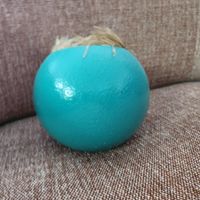 Oster Deko vom Emu Ei zur Zierde Grün innen Federn + 7 Eier