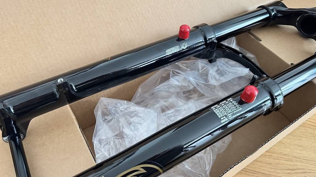 Pièces détachées: Fox 36 Float Performance Elite 140mm 29" GripX – Neuf avec emballage d'origine à Biberist par Phippu83 3