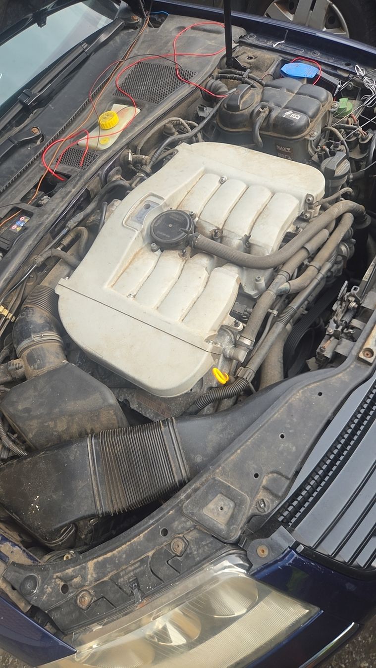 VW Automobili: Verkaufe VW Passat 4.0 W8 4motion – Usato da Signau venduto da Chuchitiger25 6