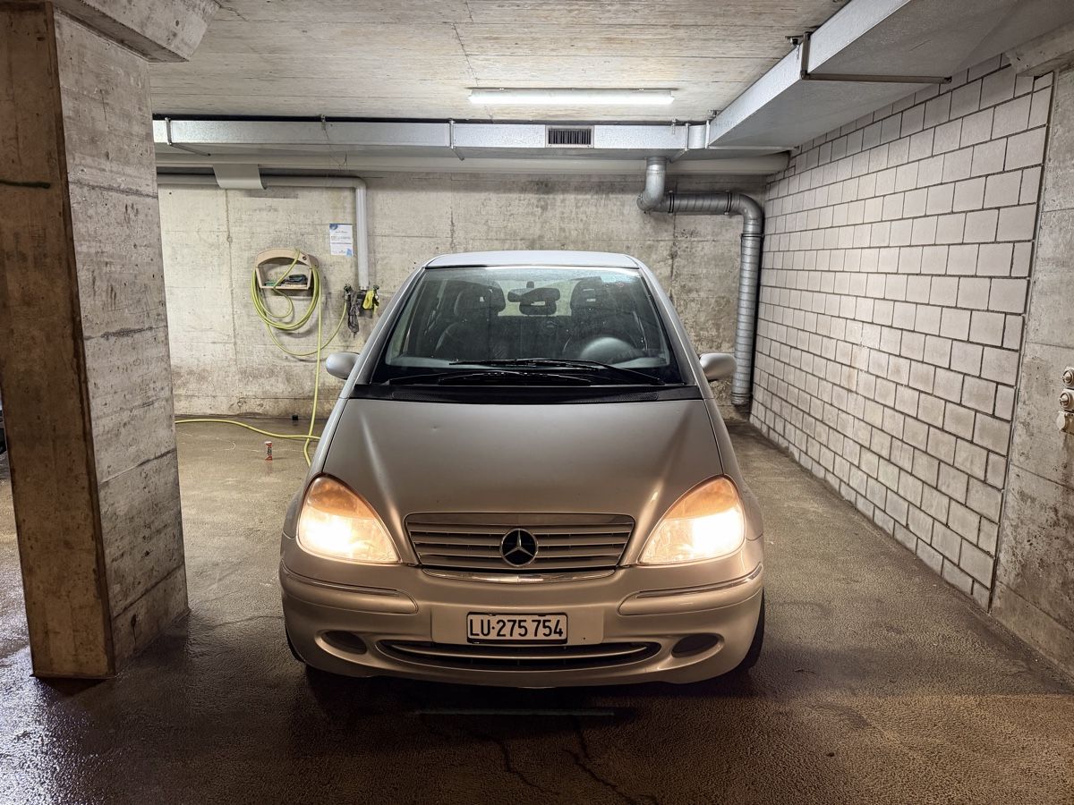 Mercedes-Benz Automobili: Mercedes A160 Ab Mfk – Usato da Ebikon venduto da Samuel_Todo 2