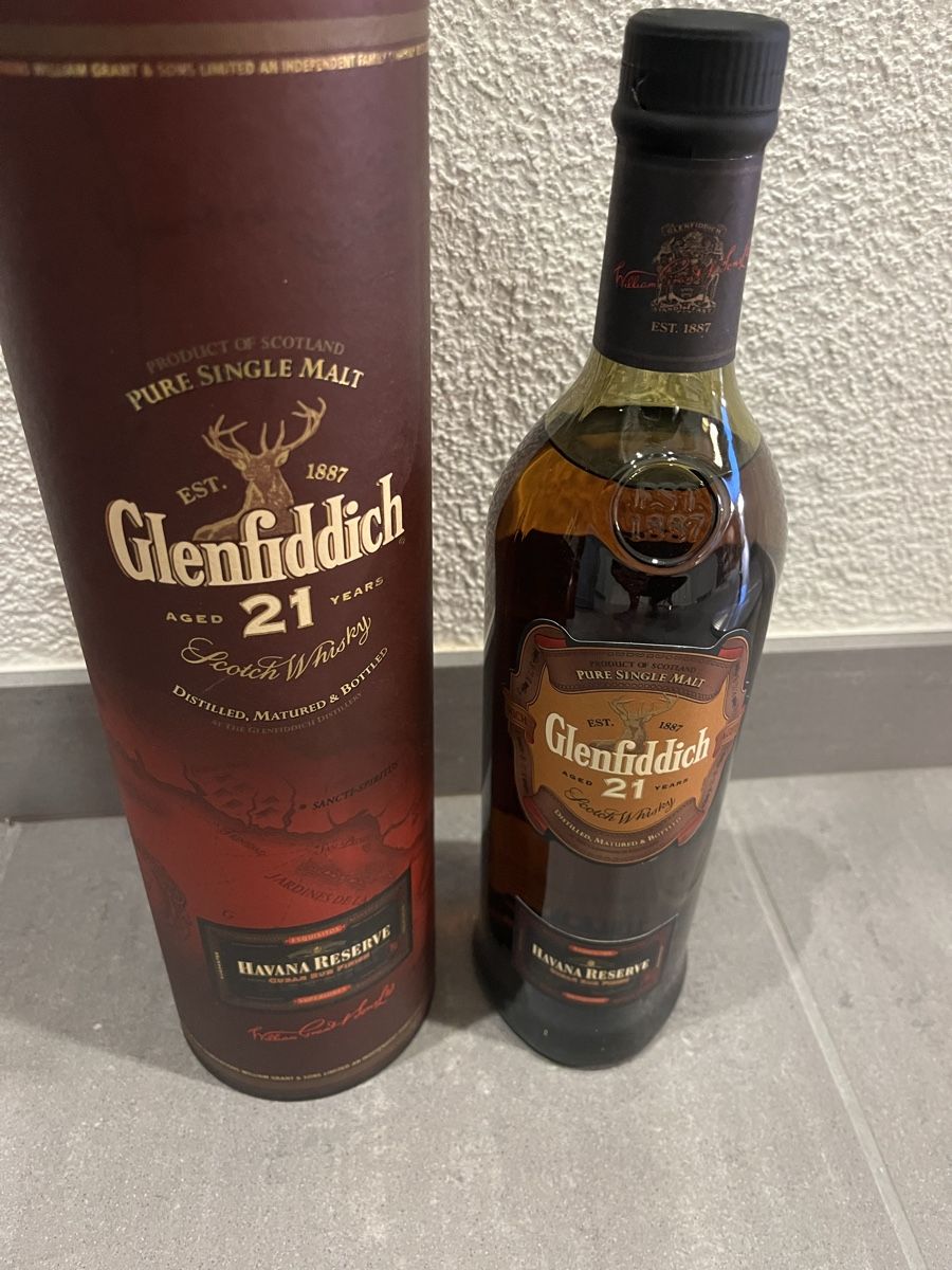 Glenfiddich Bevande alcoliche: Glenfiddich 21Y Single Malt Whisky – Nuovo e nell'imballaggio originale da Neerach venduto da fuz_8d7l