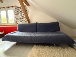 Blaue Stoffpolstergruppe