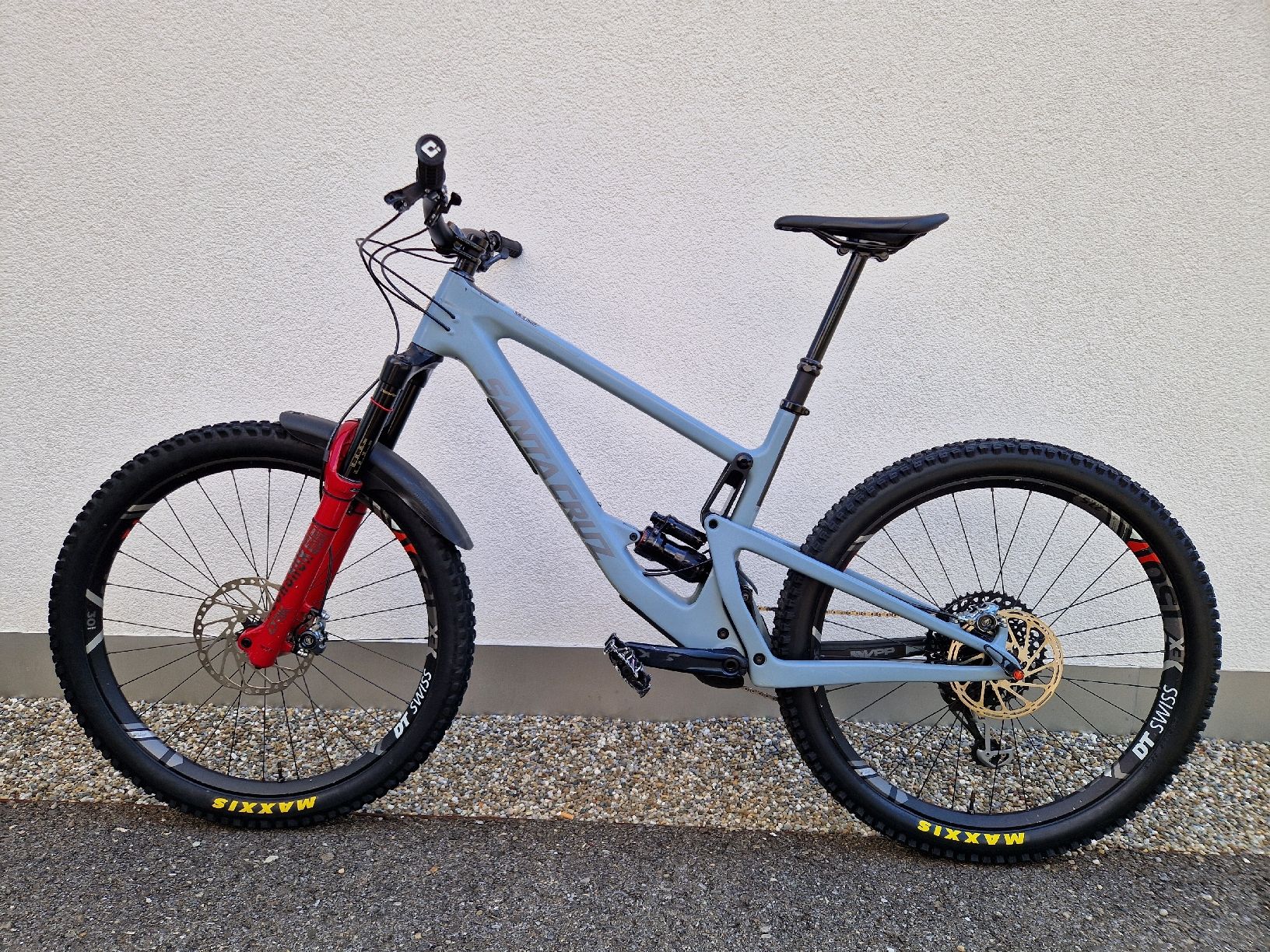 Santa Cruz Vélos: Santa Cruz Bronson V3 Carbon CC, custom – D'occasion à Heerbrugg par san_dr2y 8