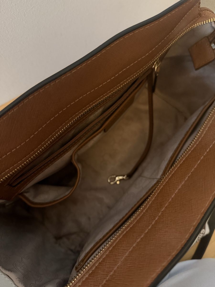 Michael Kors Sacs femmes: Michael Kors Tasche SELMA – D'occasion à Hinwil par angii..lina 2