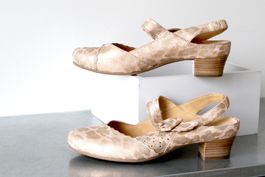 Vabeene Pumps Gr. 39,5 Lederschuhe, Slingback, Riemenschuhe