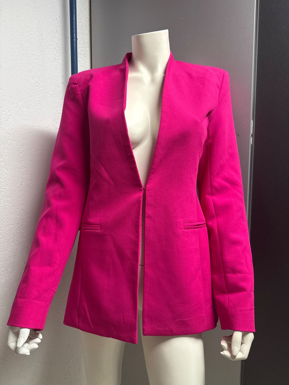 Giacche: BLAZER AMISU gr 36 – Usato da Birr venduto da WalkyriaM