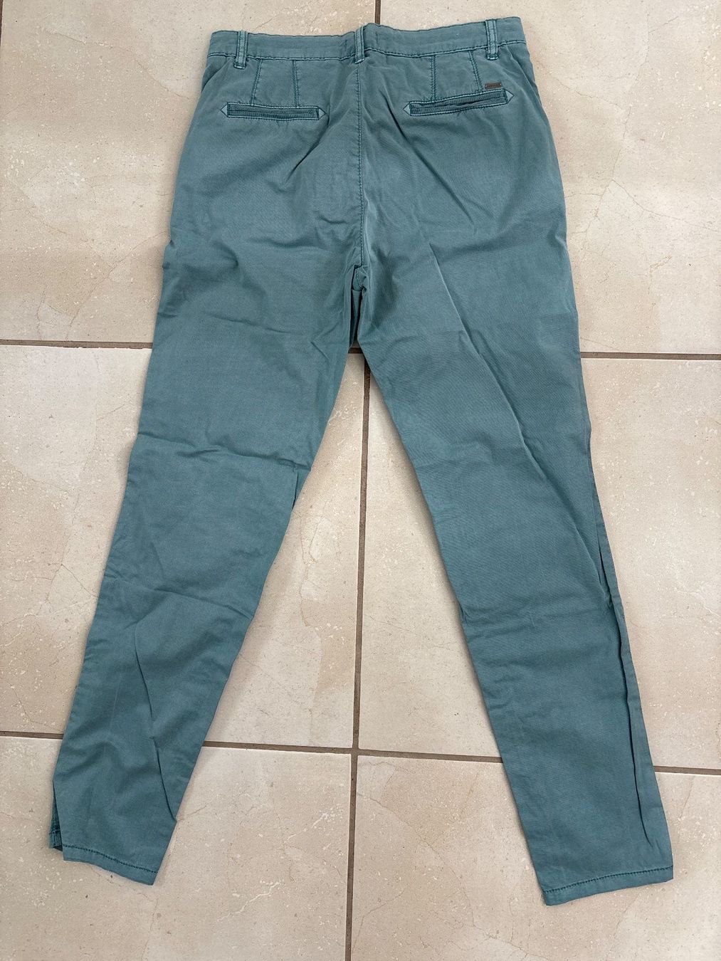 Esprit Pantaloni: Esprit Sommerhose, türkis, Grösse 34, NEU – Nuovo e nell'imballaggio originale da Pfaffhausen venduto da frickda 1