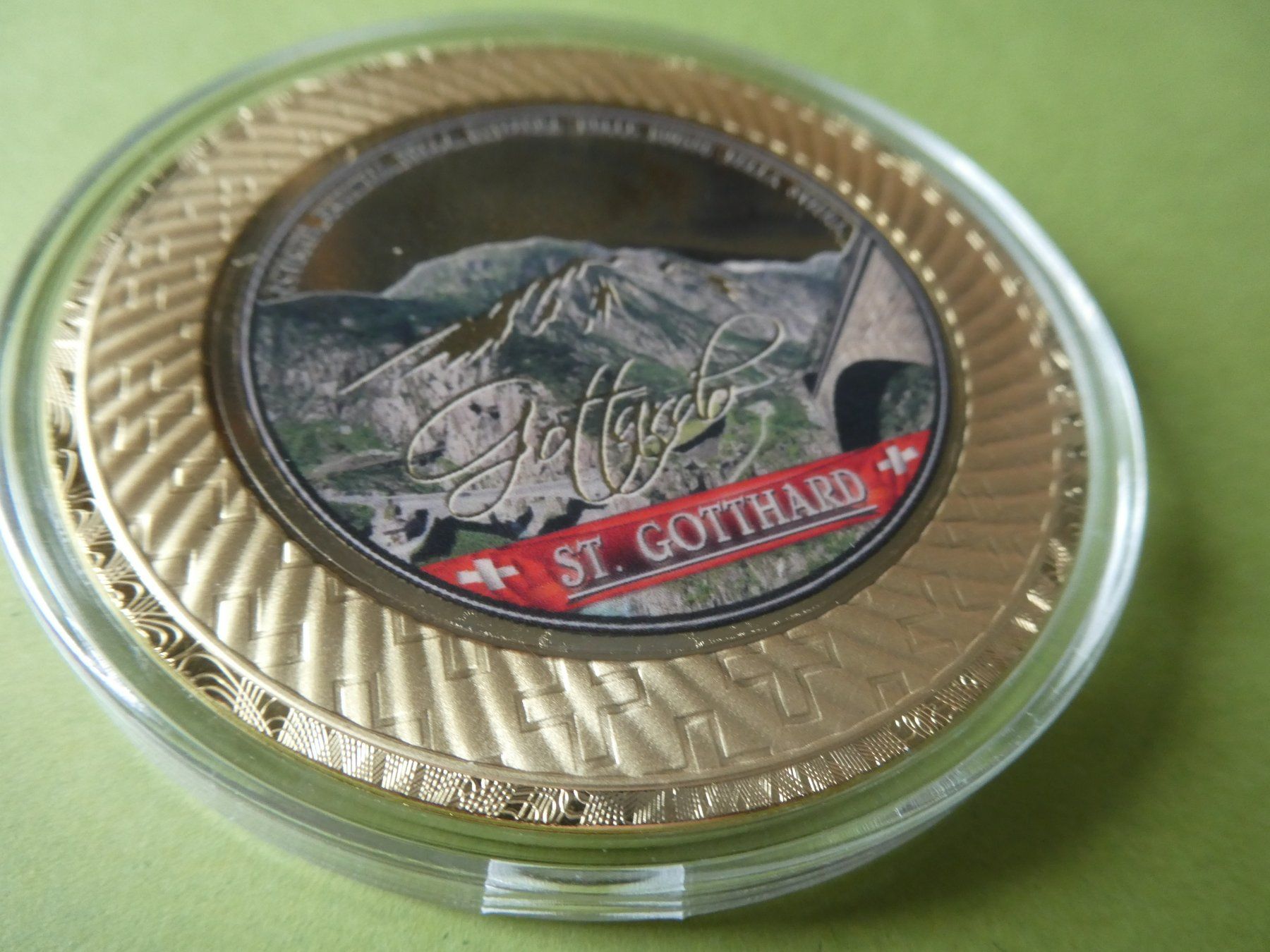 Medaillen: vergoldete Medaille 70 mm PP, St. Gotthard – Neu (gemäss Beschreibung) aus Hinterforst von Rohusri 1