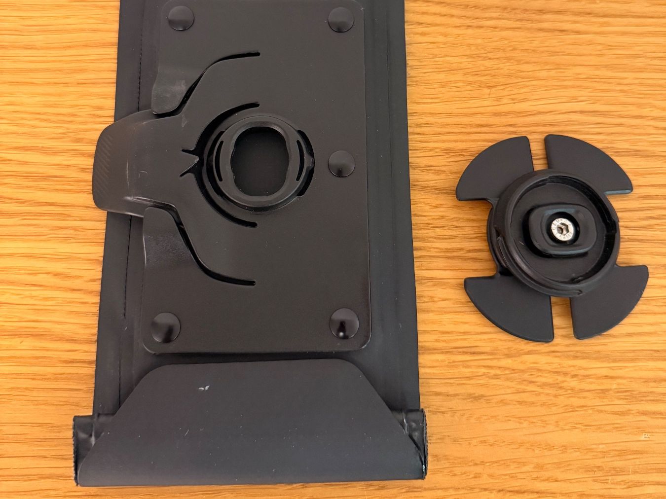 SW-Motech Topcase: SW-MOTECH PRO Handyhalterung – Usato da Malters venduto da n.pac 1